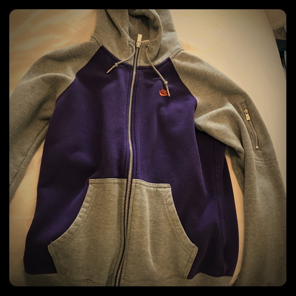 Nike womens warm up jacket