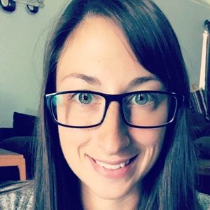 Meet your Posher, Leah