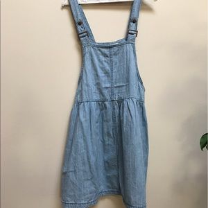 Overall dress