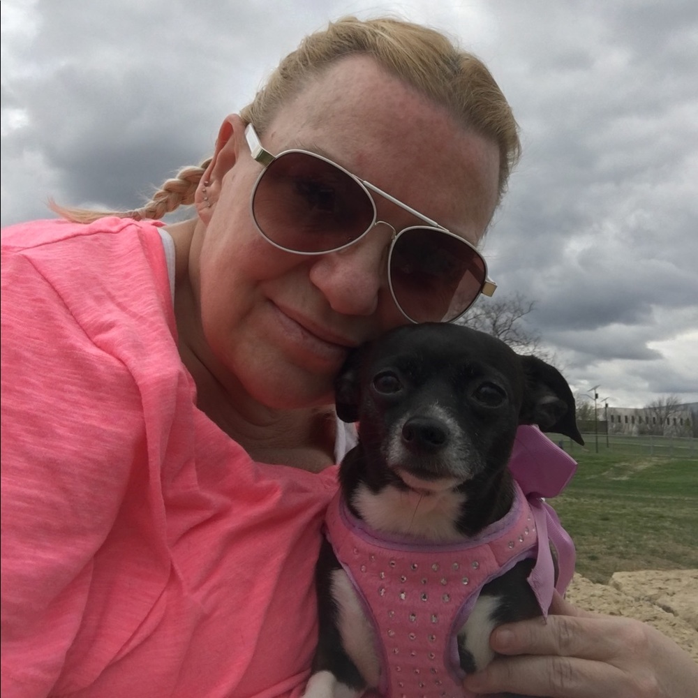 Meet your Posher, Sondra