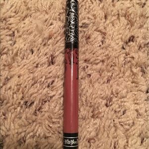 Kat Von D Liquid Lipstick & Revlon Lipgloss bundle