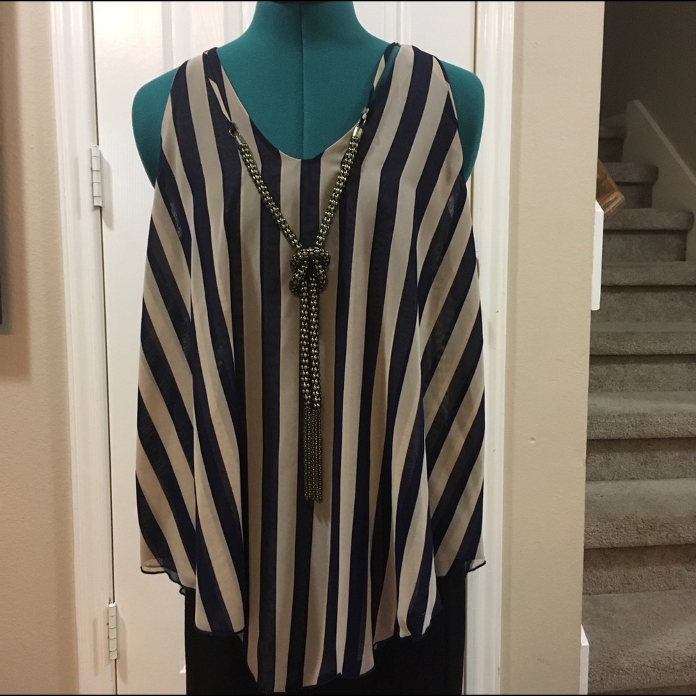 Elegant tan & navy stripe with gold rope necklace