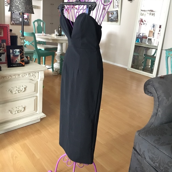 LAST CALL 9/11/22 - Black Plunging Neck Vampy Pencil Strapless Dress - Picture 4 of 7