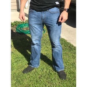 Bullhead Boot-cut Lightwash Denim Jeans 30Wx30L