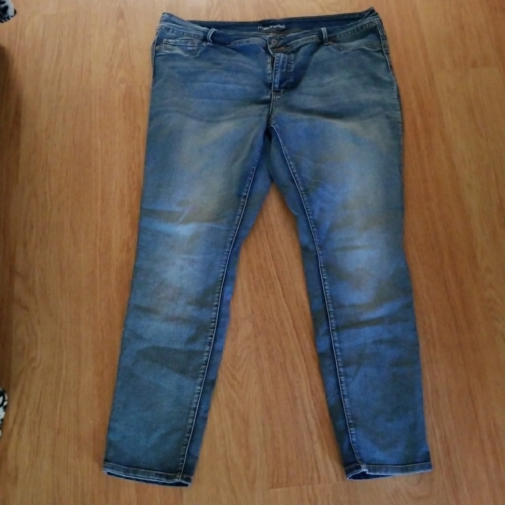 Skinny blue jeans