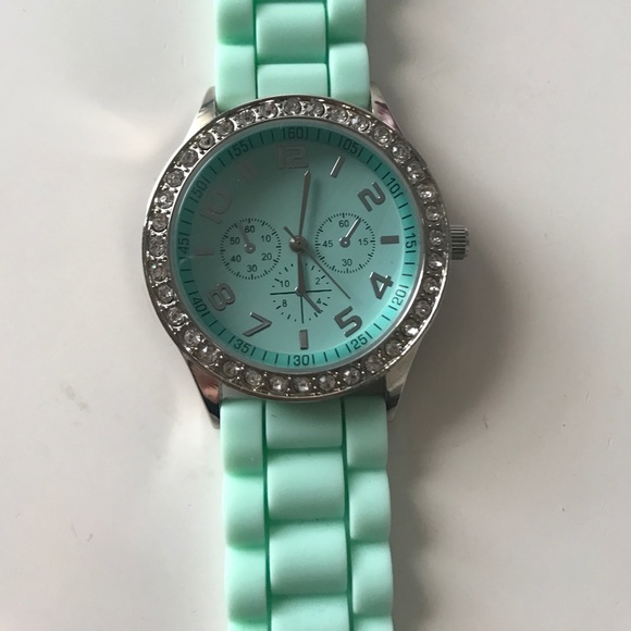 Darice® aqua blue wrist watch - Picture 2 of 2