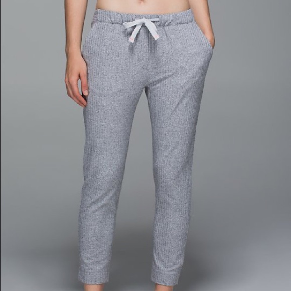 HERRINGBONE WHITE JET CROP SLIM
