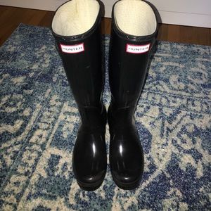 Tall gloss Hunter boots