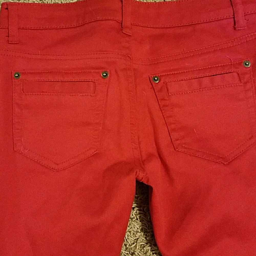 Red pants - Picture 2 of 2