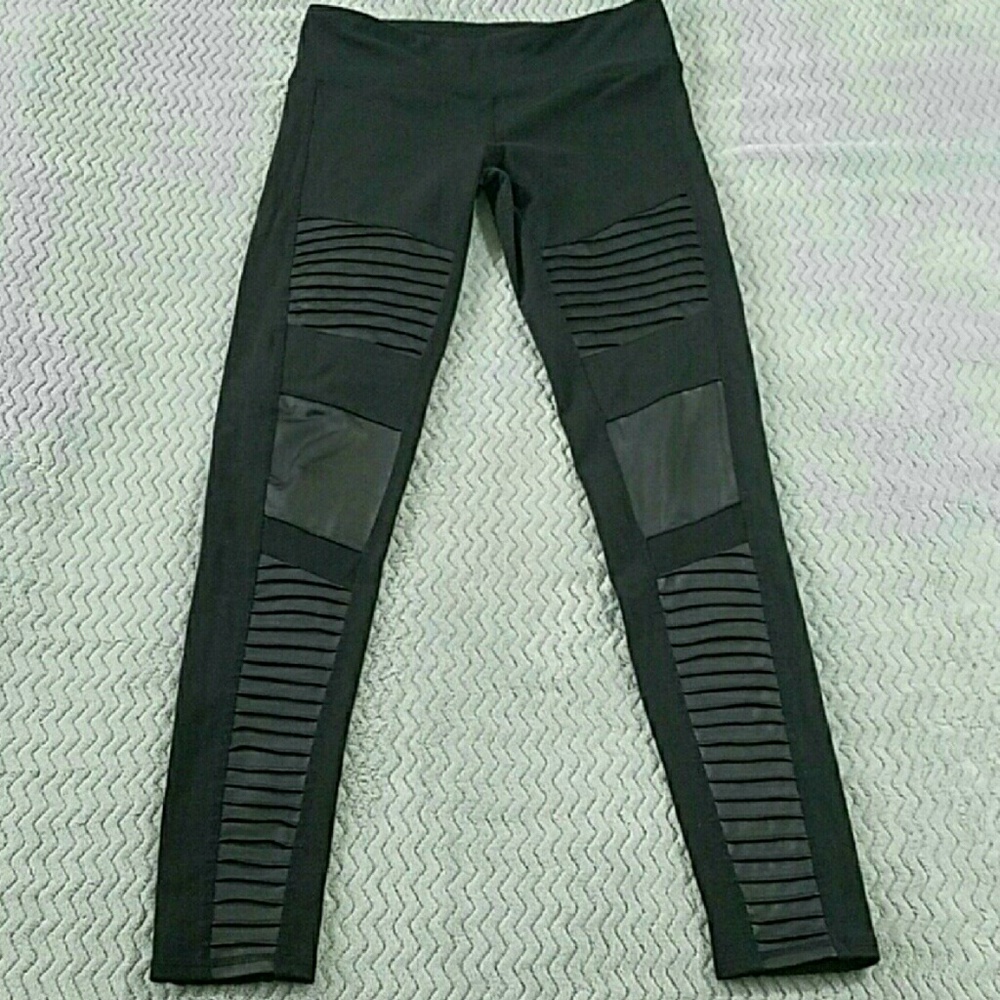 Alo yoga moto leggings