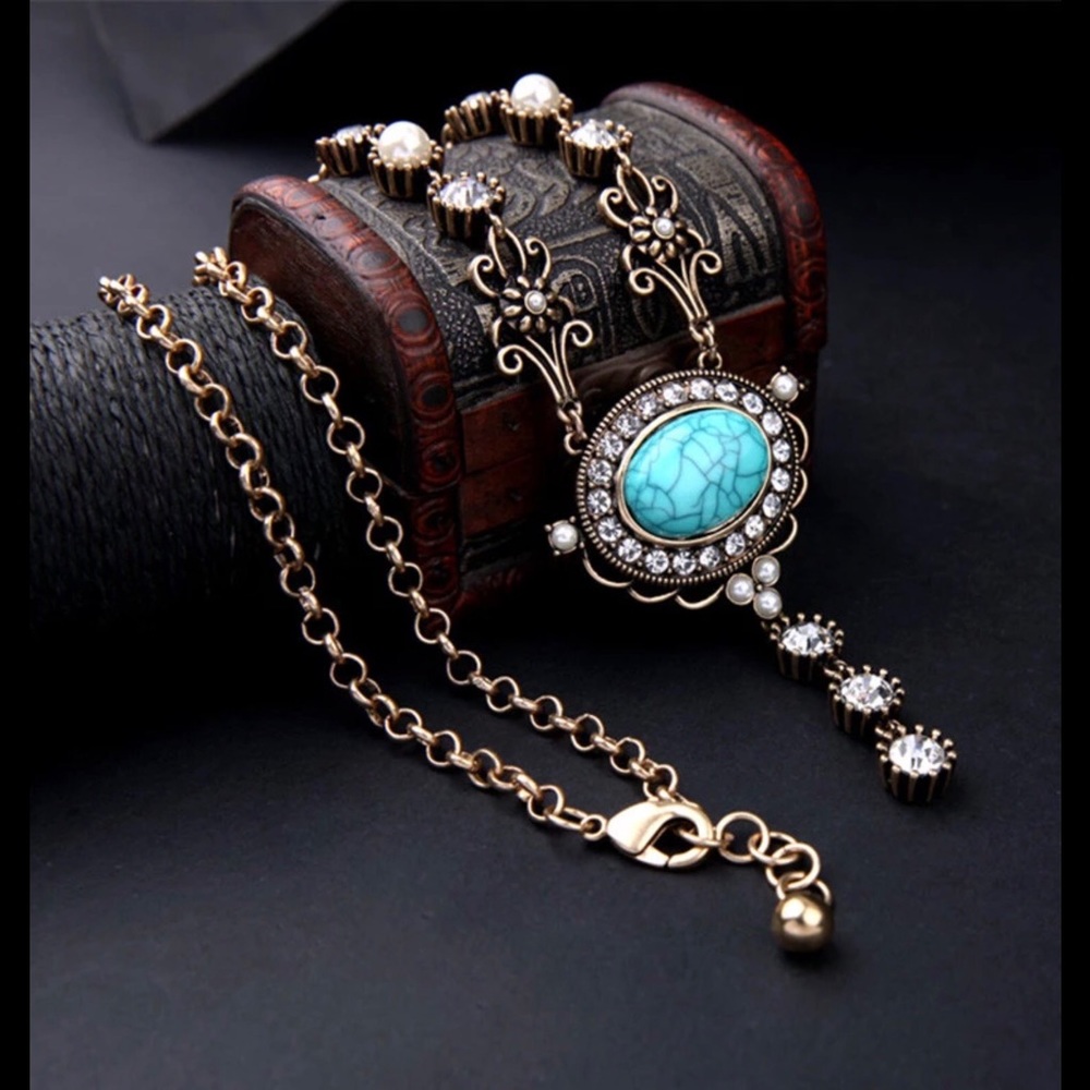 Boho faux turquoise long necklace!! Beautiful - Picture 2 of 5