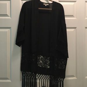 Black mid sleeve kimono