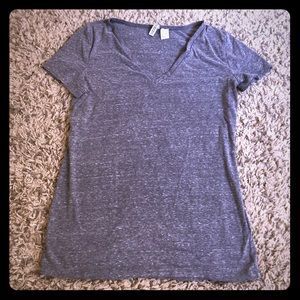h&m V-neck tee