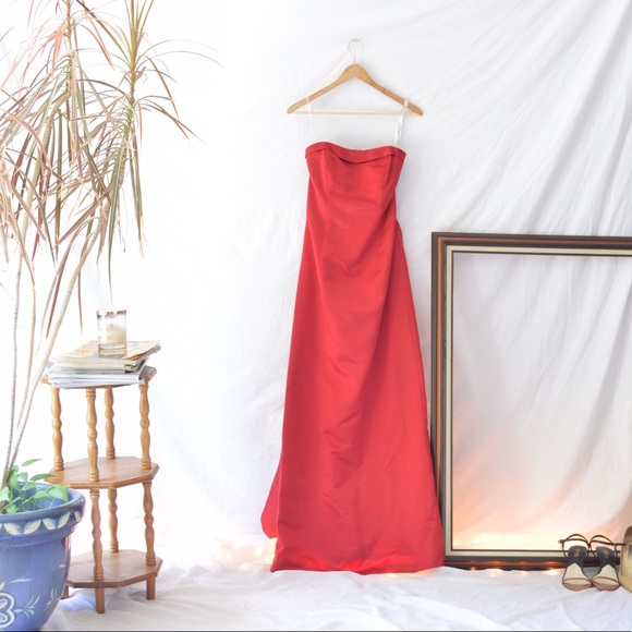 Davids Bridal Gown - Picture 1 of 5