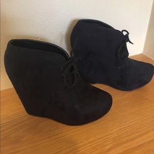 Black heeled booties