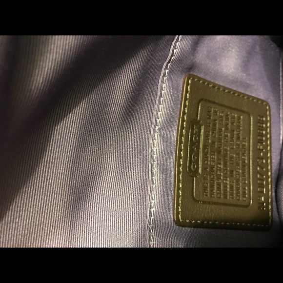 New. Coach brown shoulder bag. 5.5 L x 9.5 W - Picture 2 of 5