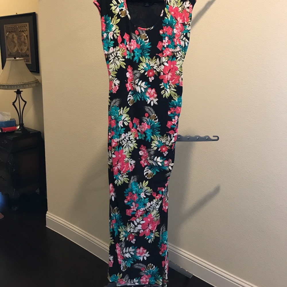 Island flower dress