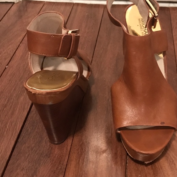 Michael Kors wedges - Picture 3 of 3