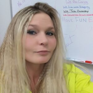 Meet your Posher, Sabrina