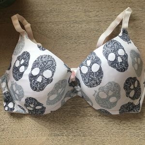 PINK VS Skull Bra