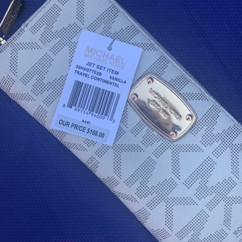 Used Michael Kors Wallet