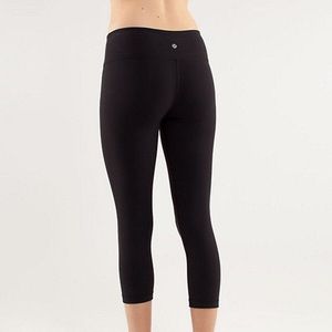 Lululemon Wunder Under Crop - Black, Size 8