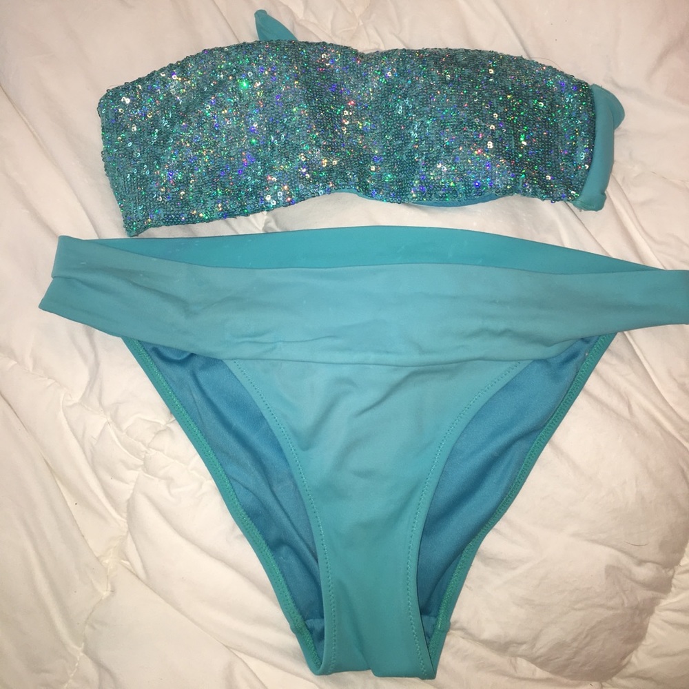 Victoria's Secret bikini