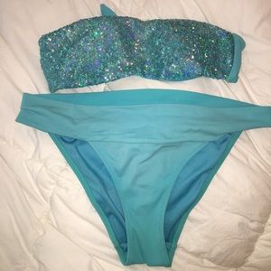 Victoria's Secret bikini