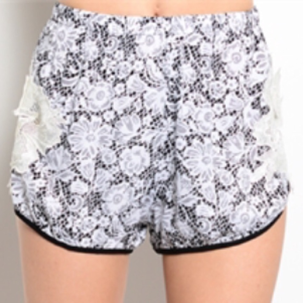 Black & White Lace Shorts - Picture 5 of 5
