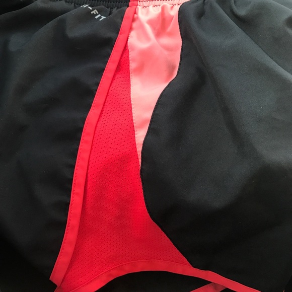 Nike DriFit Shorts - Picture 3 of 3