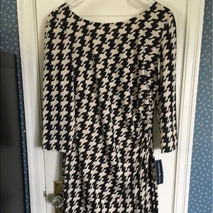 NWT knee length houndstooth dress
