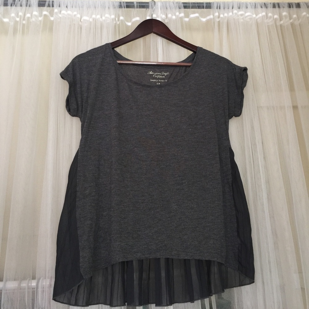 American Eagle Happy Hour T