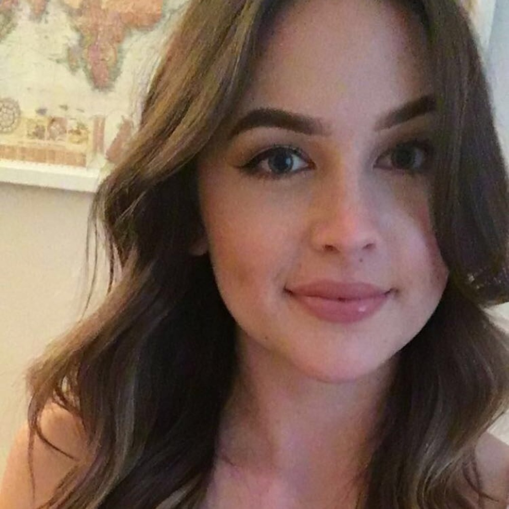 Meet your Posher, Michaela