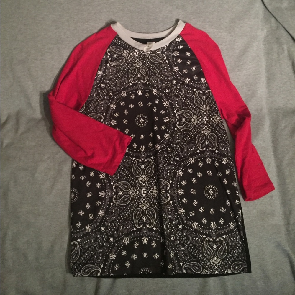 Bandana Black and Red Baseball T Shirt