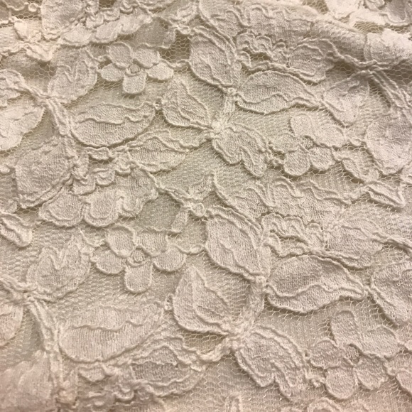 Abercrombie & Fitch lace shorts - Picture 2 of 3