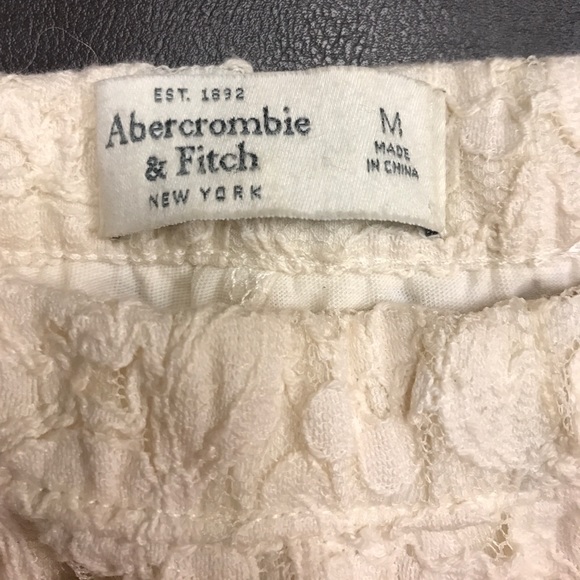 Abercrombie & Fitch lace shorts - Picture 3 of 3