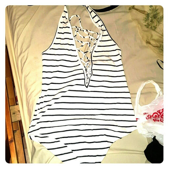 Halter bodysuit - Picture 1 of 2