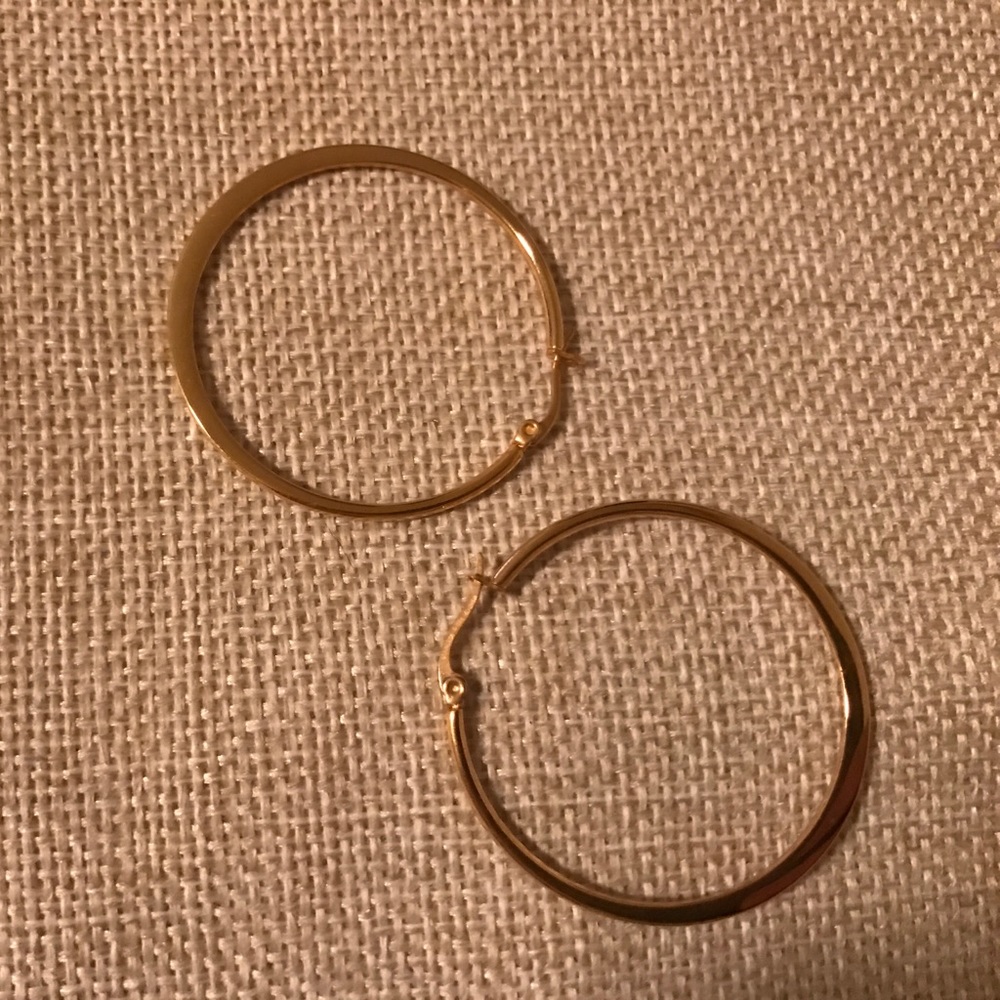 Hoops