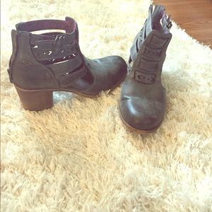 Roxy booties