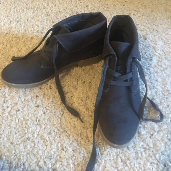 Booties - Picture 3 of 4