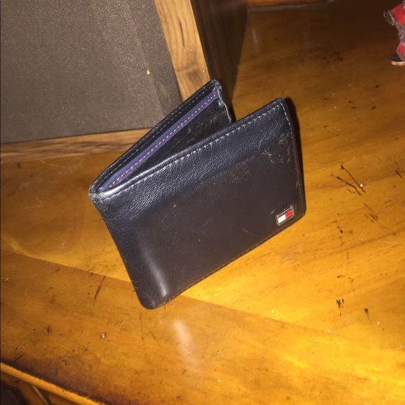Tommy Hilfiger slim wallet - Picture 1 of 3