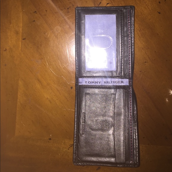 Tommy Hilfiger slim wallet - Picture 2 of 3