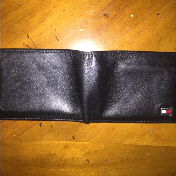 Tommy Hilfiger slim wallet - Picture 3 of 3