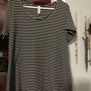 Black & white classic tee lularoe