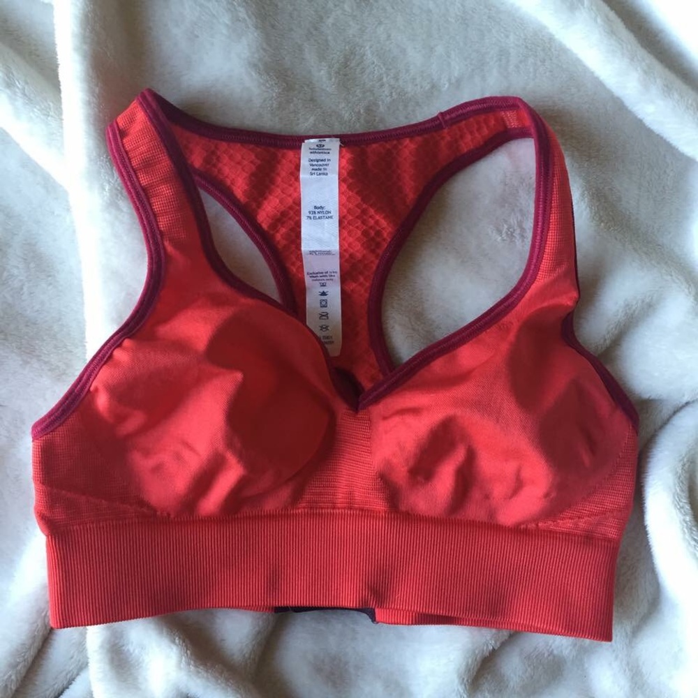 [Lululemon] NEW Sports Bra Size 4