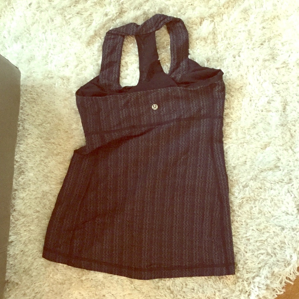 Lululemon tank