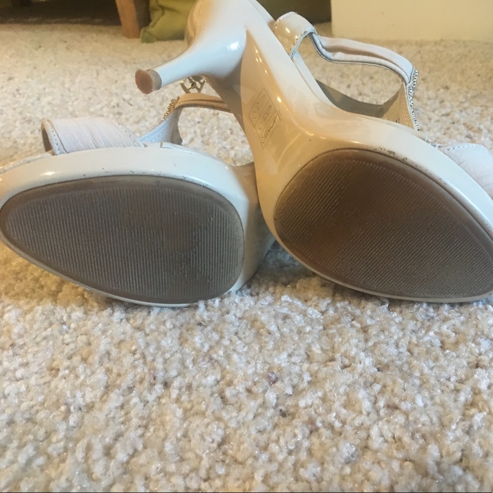 Formal heels - Picture 3 of 4