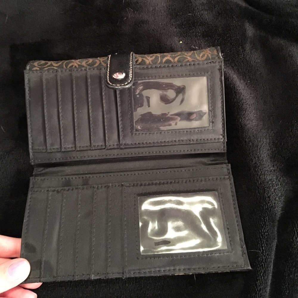 Wallet - Picture 2 of 4