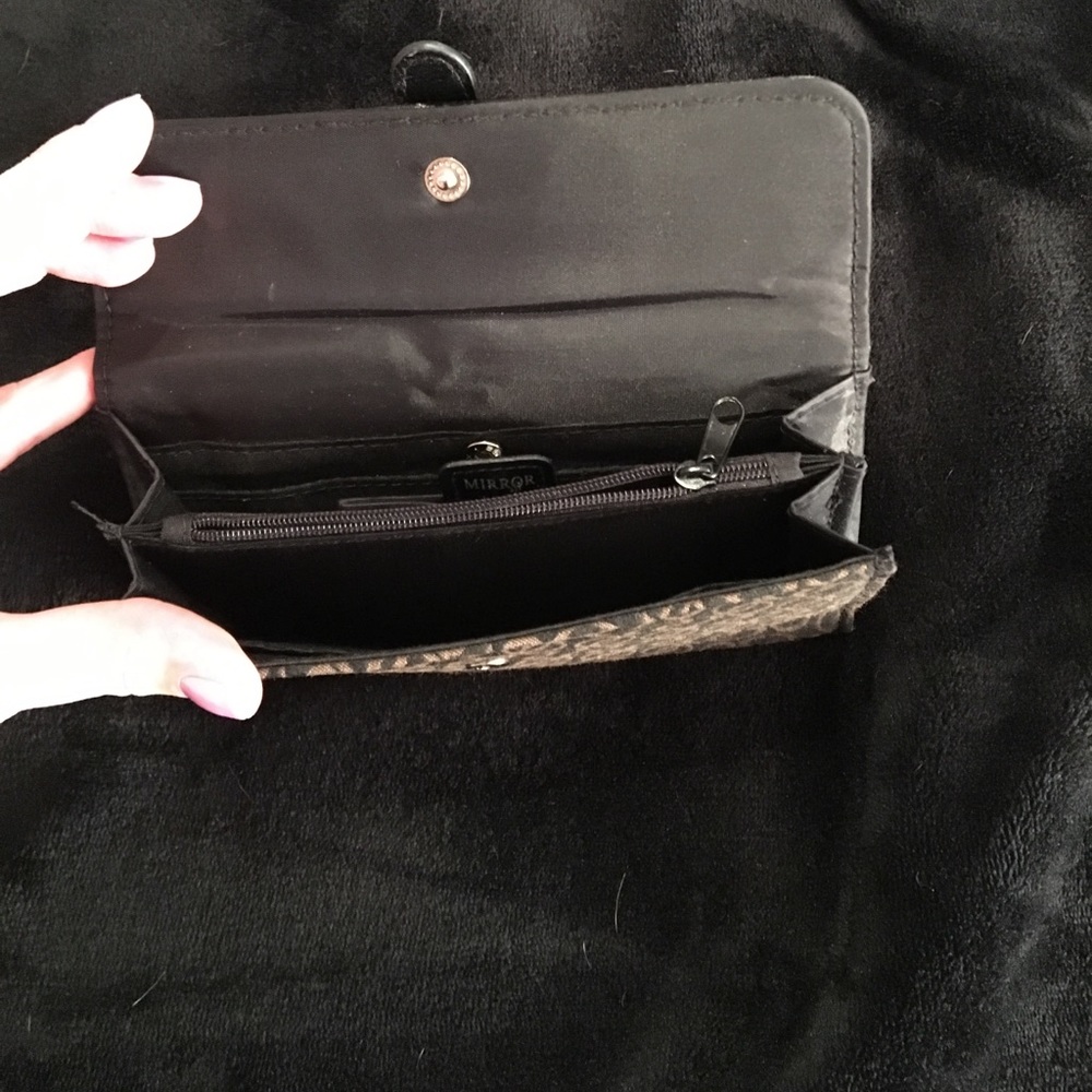 Wallet - Picture 4 of 4