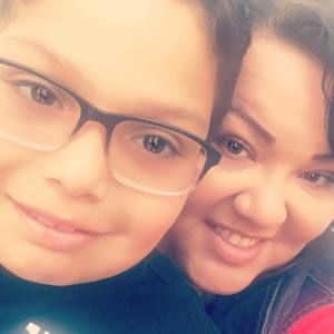 Meet your Posher, Esparza